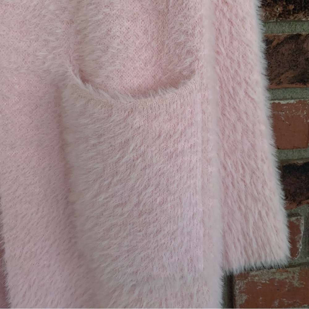 The Limited Powder Pink Fuzzy Sweater Coat Cardigan Duster Pockets Sz M - Picture 11 of 11